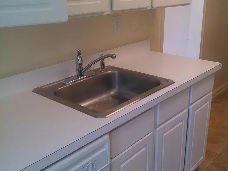 909 Montgomery Ave — Photo 8