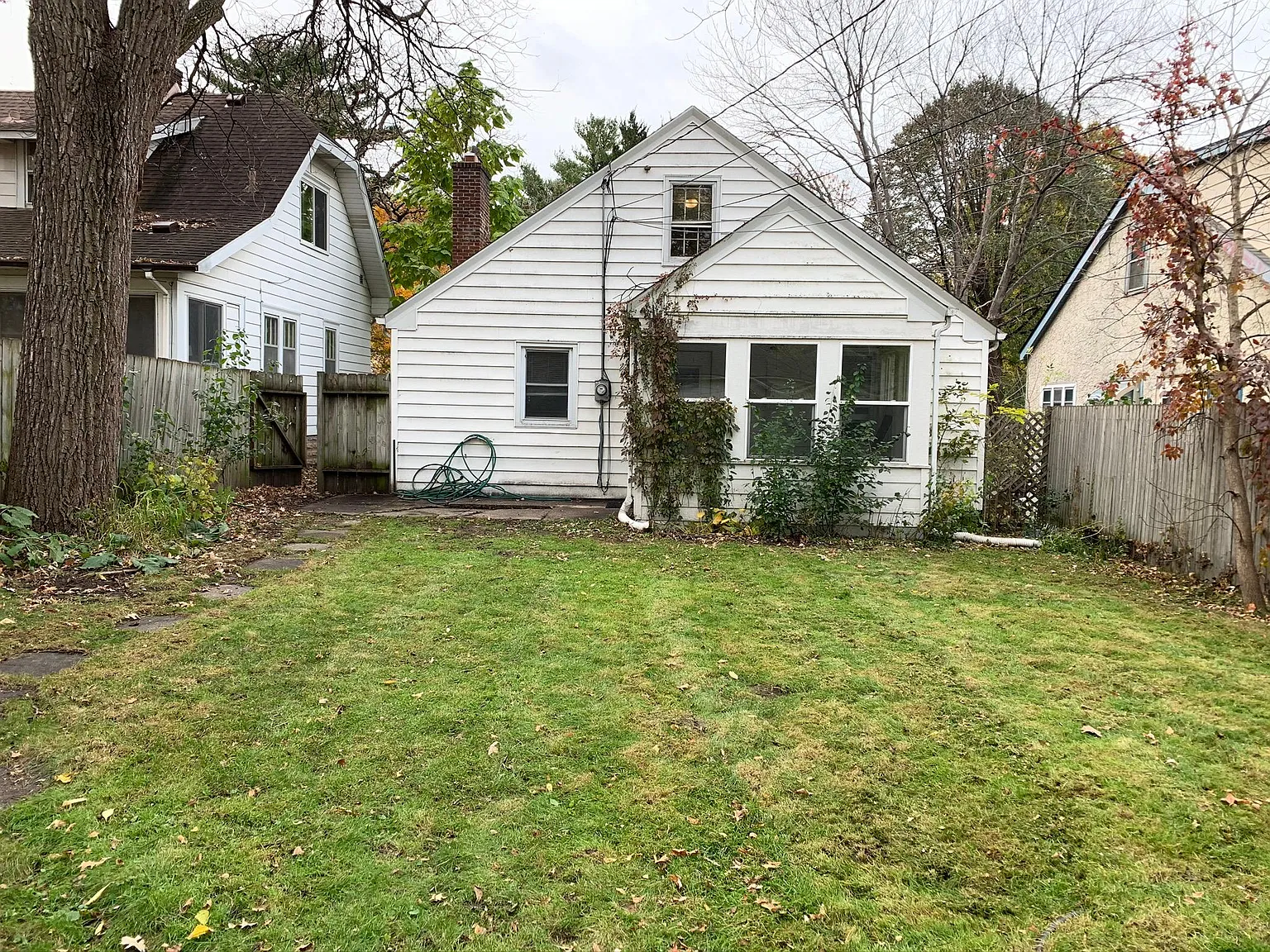 4005 Ewing Ave S — Photo 1