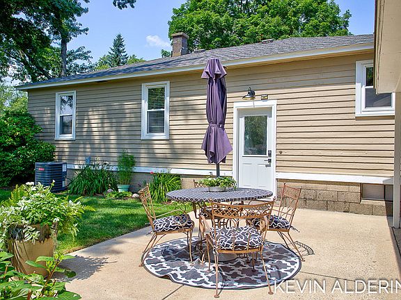 4th image of 10474 Melvin St