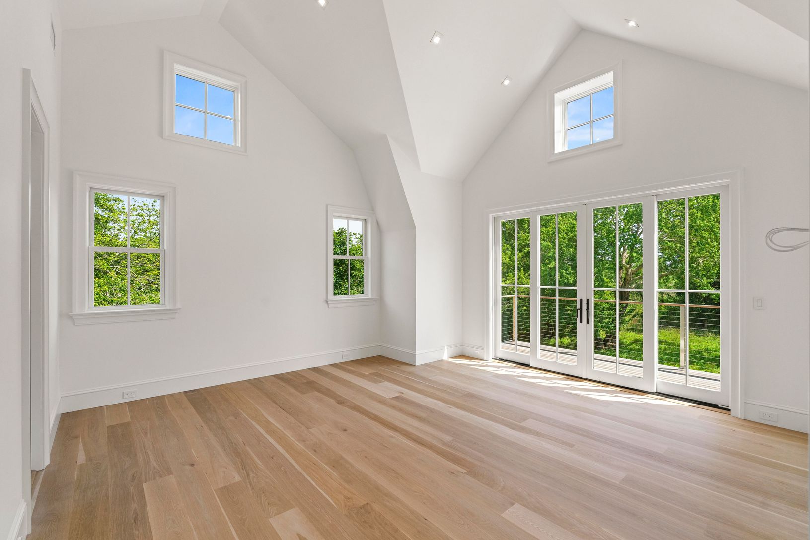  1 of  6 Ensuite Bedrooms with 18ft ceilings 