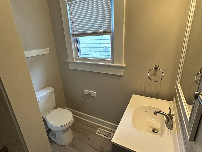 1625 Sturm Ave #2 — Photo 14