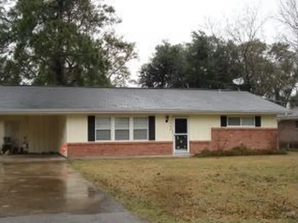2708 Houston St, Orange, TX 77630