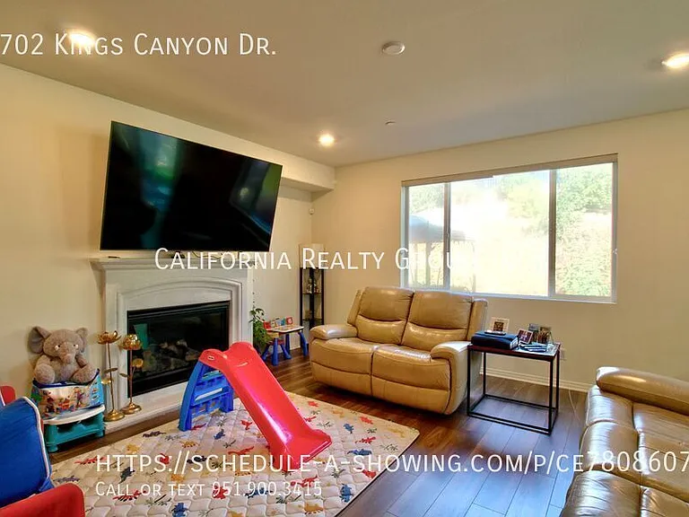 2702 Kings Canyon Dr — Photo 22