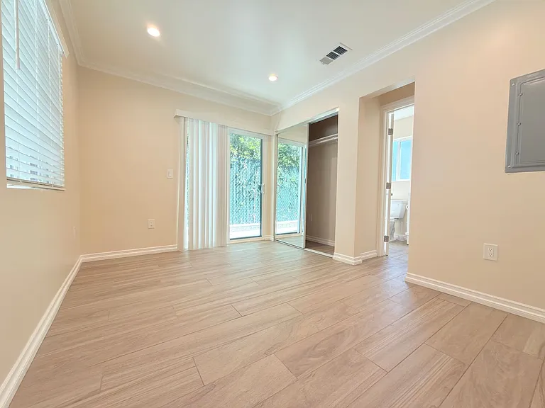 5227 Strohm Ave — Photo 6