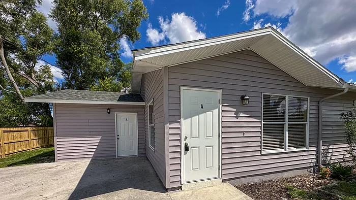 2 bed, 2.0 bath, $2,000 — Photo 2