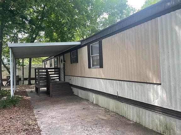 2nd image of 213 Stacey Tucker Cir