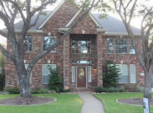 13710 Country Green Ct, Houston, TX 77059