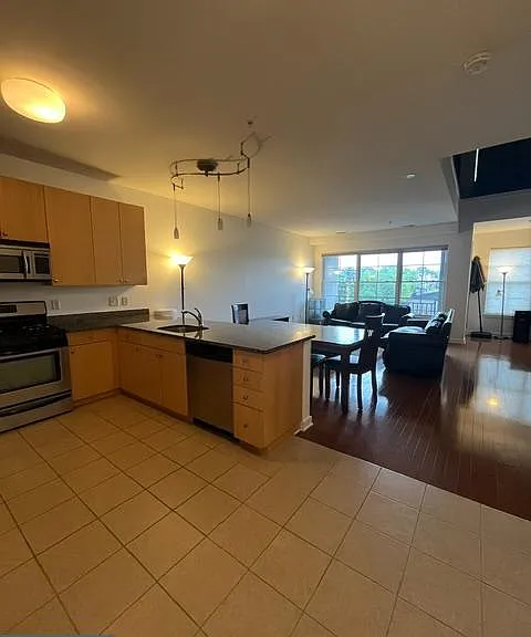 3201 Saint Paul St #320 — Photo 3