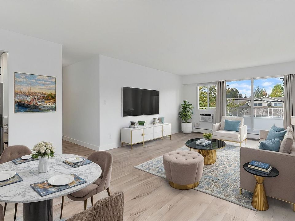 1st image of 12096 222nd St #212