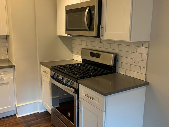 5th image of 1370 E Hyde Park Blvd #305