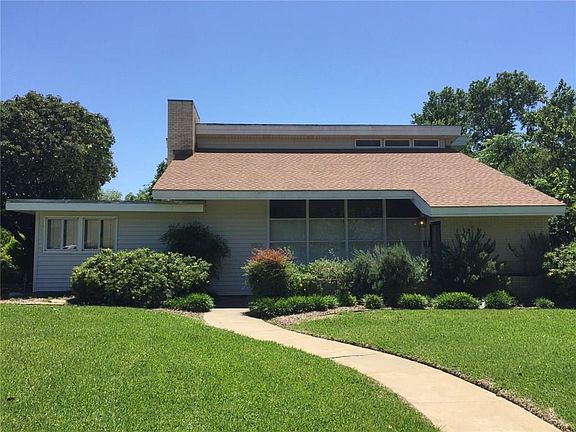 2nd image of 4501 Donnelly Ave
