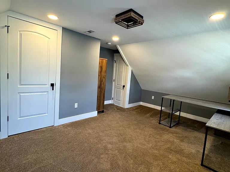 215 Brehl Ave — Photo 14