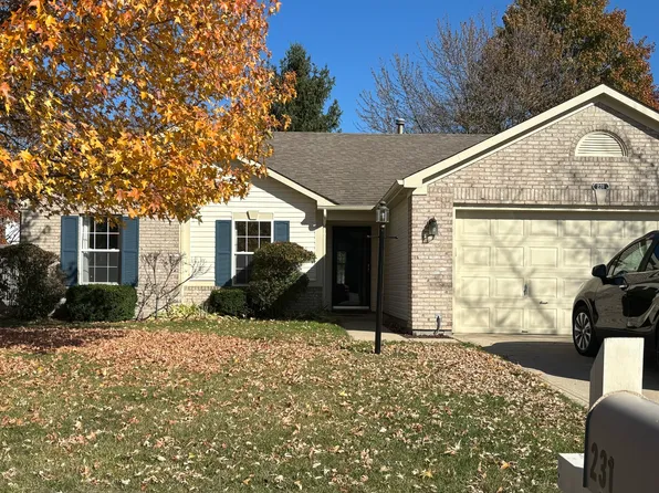 231 Pineview Dr, Mooresville, IN 46158