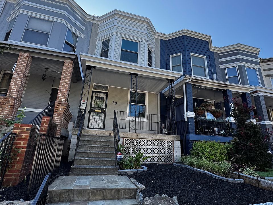 1st image of 18 16th St NE
