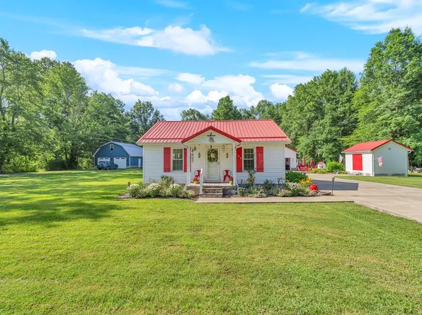 138 E Fern Rd, Glen Daniel, WV 25844