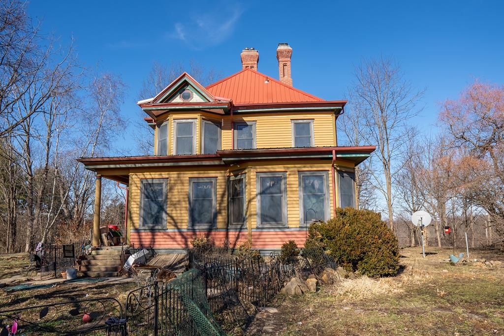 Real estate listing image