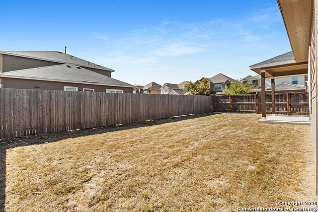 8904 Portobello Way — Photo 23
