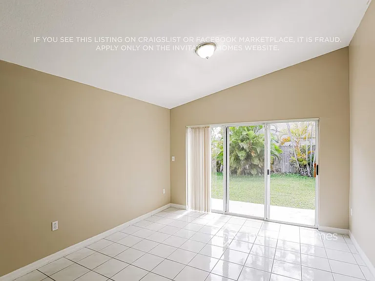 17184 SW 143rd Pl — Photo 7