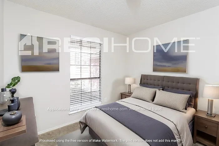 4404 Lakeview Dr — Photo 9