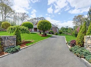 93 Tranquility Dr, Easton, CT 06612