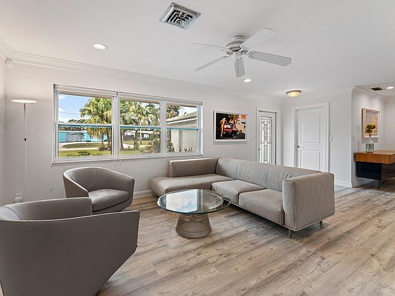 3rd image of 614 Westwind Drive