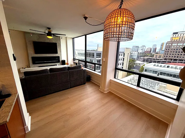 1212 Guadalupe St #904 — Photo 26