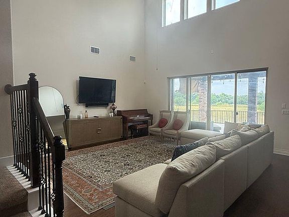 3rd image of 14320 Iveans Way