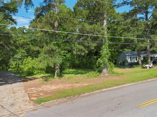 2420 Grandview Dr NE #2-12, Milledgeville, GA 31061