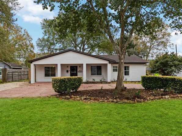 1721 Jones St, Rosenberg, TX 77471