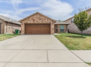 5277 Placid Dr, Haltom City, TX 76117
