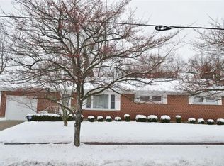 251 Floral Ave, Springfield, OH 45503