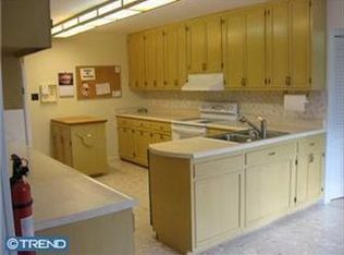 604 S Park Ave, Audubon, PA 19403