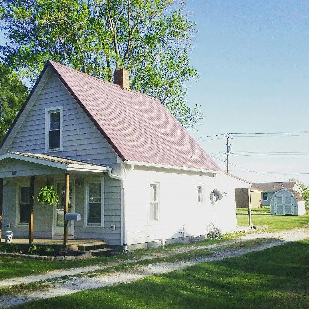 1880 Oak St photo 1