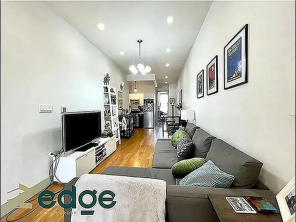 1st image of 231 Jefferson St #1A