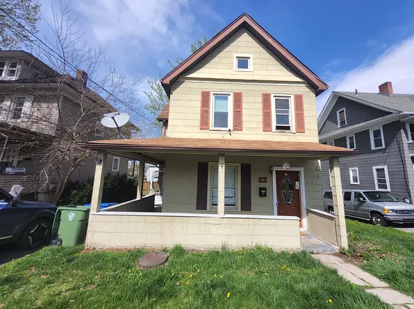 13 Harrison St, Middletown, NY 10940