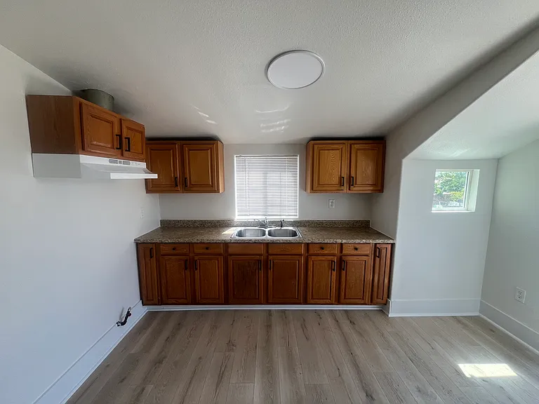 928 N Orange St #1/2 — Photo 13