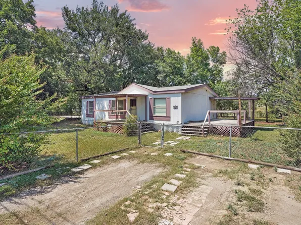 214 SW 25th St, Mineral Wells, TX 76067