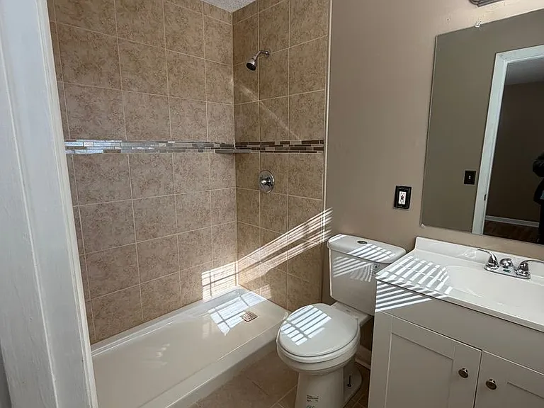 6111 Homestead Rd — Photo 32