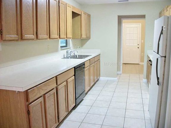 3rd image of 25719 Fidra Ave