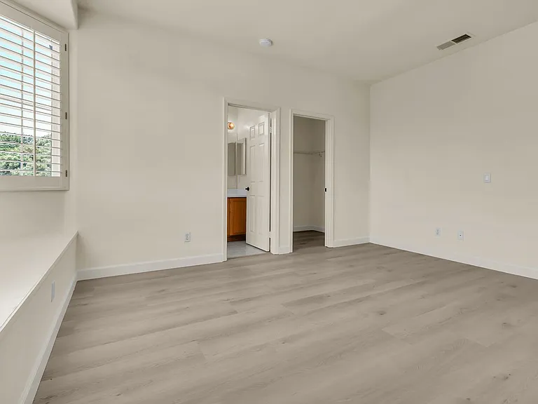 10 Clearwater Cv — Photo 55