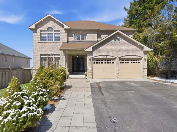 2A View St, Ajax, ON L1Z 1E4