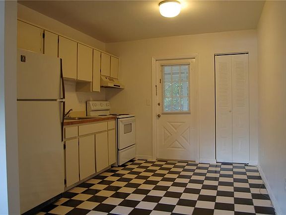 4th image of 5609 67th Ave N