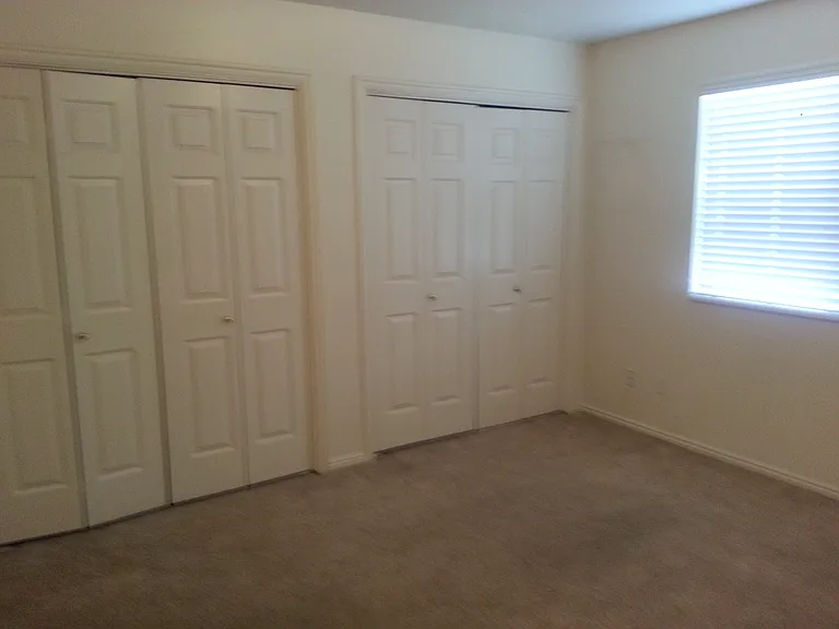 631 E Main St — Photo 15