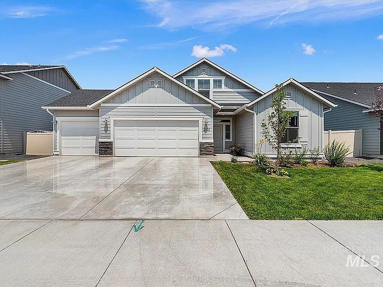 1st image of 2934 W Silver Riv