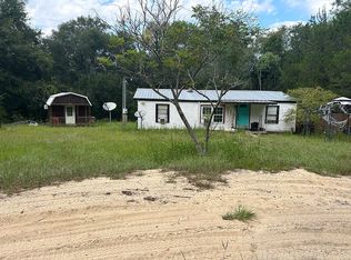 176 Howard Lake Trl, Interlachen, FL 32148