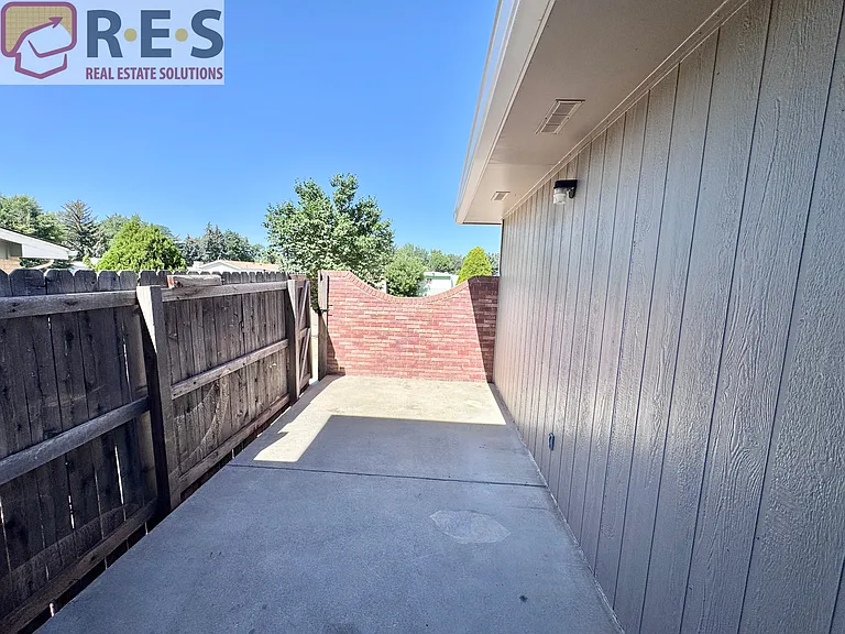 1330 Terry St — Photo 10