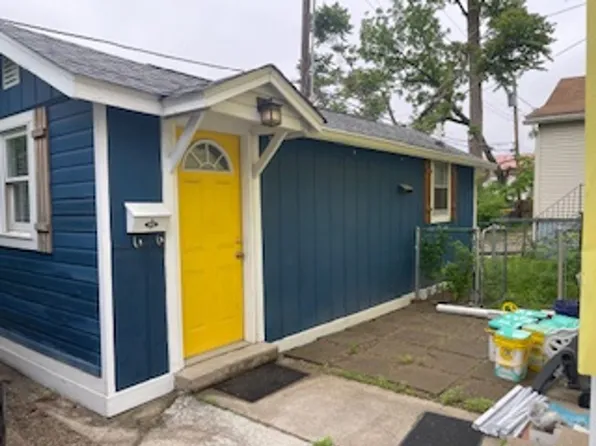 1318 S Walnut St, Bloomington, IN 47401