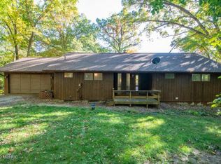 67100 Ponderosa Dr, Edwardsburg, MI 49112