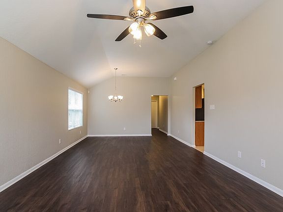 4th image of 21107 Fox Orchard Ct