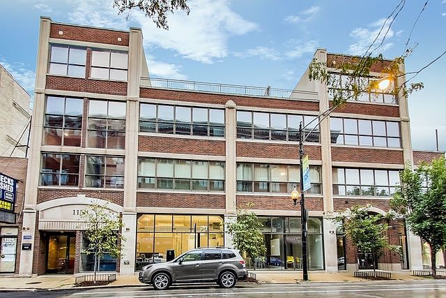 1st image of 1158 W Armitage Ave APT 203